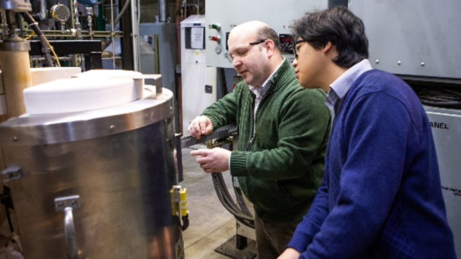 Solid Oxide Fuel Cell Research Advances Clean, Efficient Energy Technology 