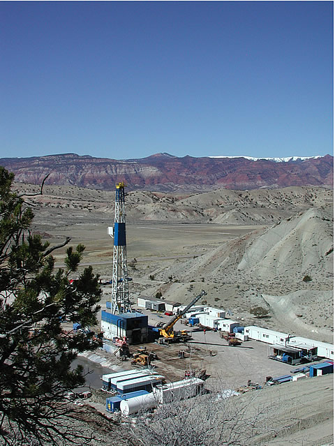 Drilling operations at the newly discovered Covenant field in the central Utah thrust belt Jurassic Navajo Sandstone play.