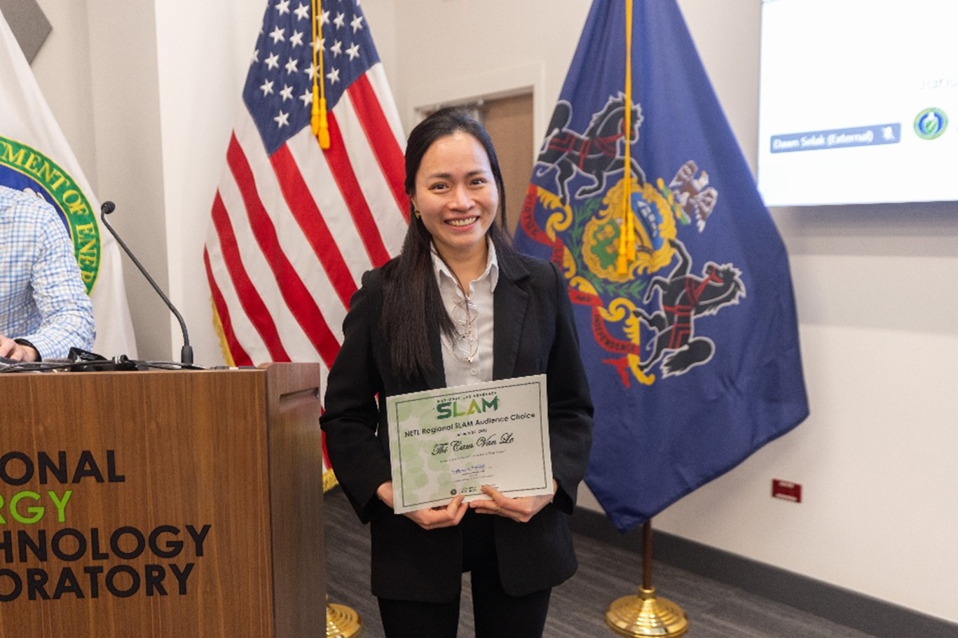 Thi Cam Van Le, NETL Audience Choice Award Winner