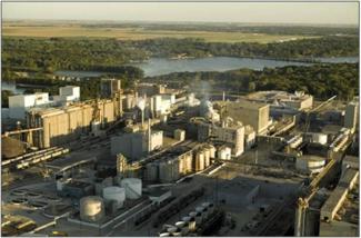 ADM’s agricultural processing and biofuels plant, Decatur, Ill. Image courtesy of ADM